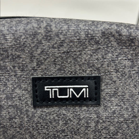 TUMI Charcoal Black Space Dye Toiletry Cosmetics Travel Bag - Picture 4 of 10